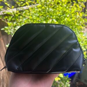 New Yves Saint Laurent Beaute YSL Black Makeup Bag Cosmetic Pouch